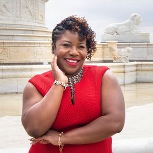 Meet your Posher, Pastorcamille